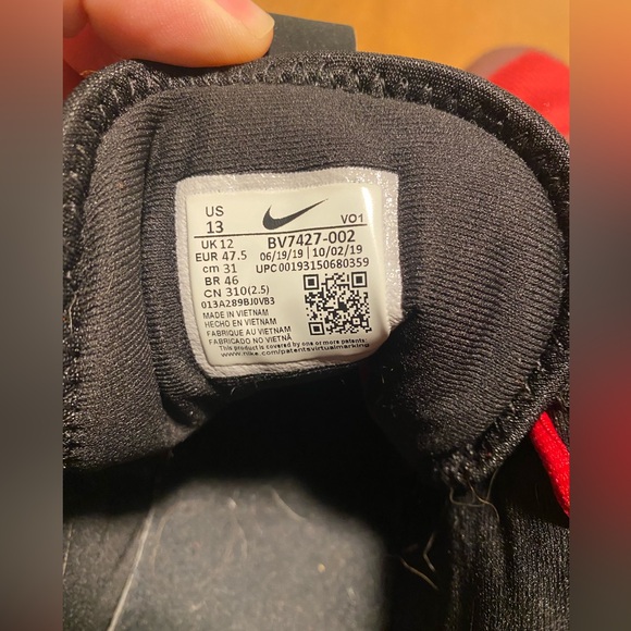 Nike BV7427-002
LeBron Witness IV - Picture 3 of 8